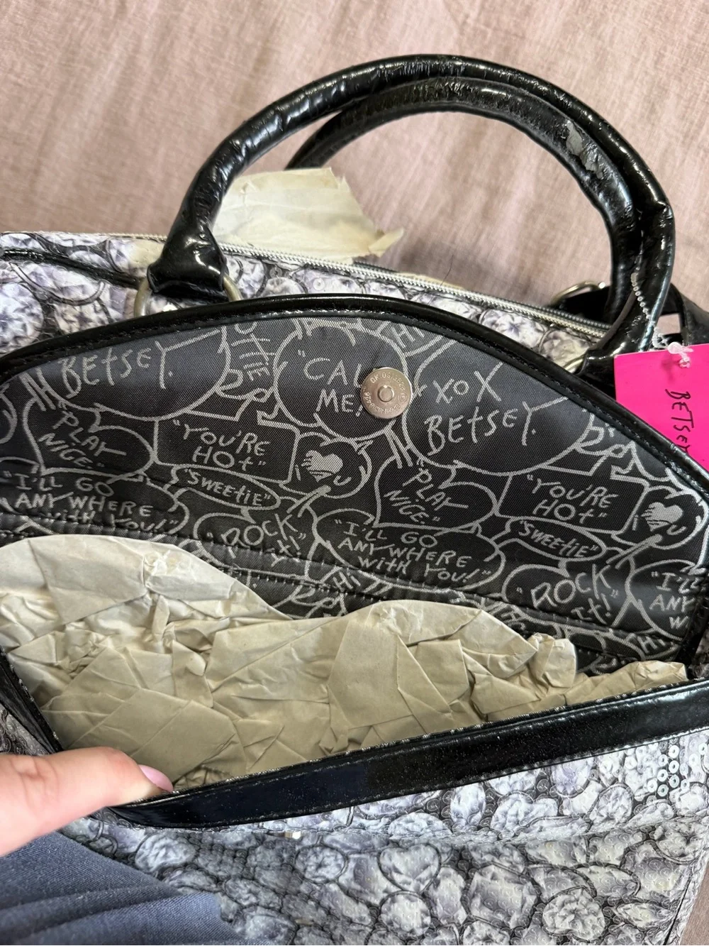 Dead stock Betsey Johnson Diamond Sequin Laptop Computer Case Bag Some Peeling